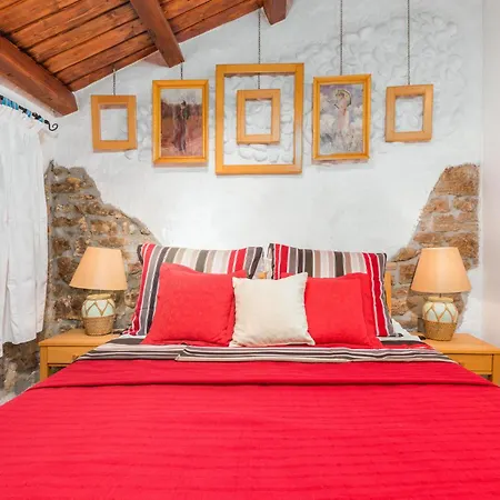 Vakantiehuis Beautiful In With Kitchen Bale