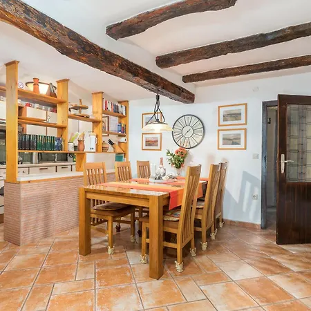 Beautiful In With Kitchen Vakantiehuis Bale