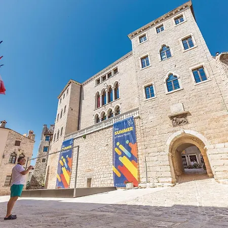 펜션 Beautiful In With Kitchen 발