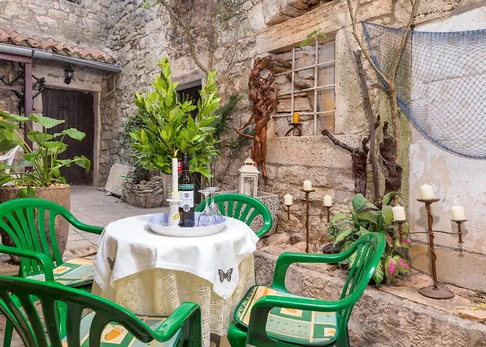 Beautiful In With Kitchen